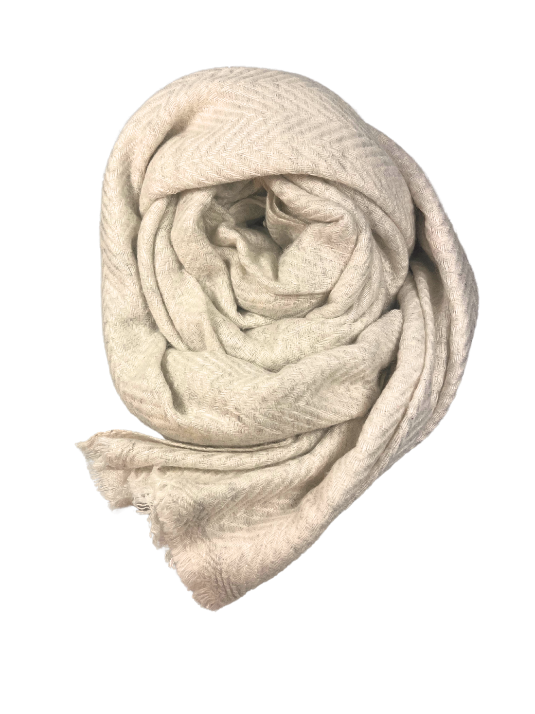Kamelhaarschal in warmem Beigeton, kunstvoll zu einer Spirale gerollt – mit feinem Fischgrätmuster und weicher, natürlicher Struktur. Der edle, handgefertigte Schal vereint zeitloses Design mit nachhaltiger Eleganz. Freigestellt auf schwarzem Hintergrund – ideal für hochwertige Produktpräsentationen.