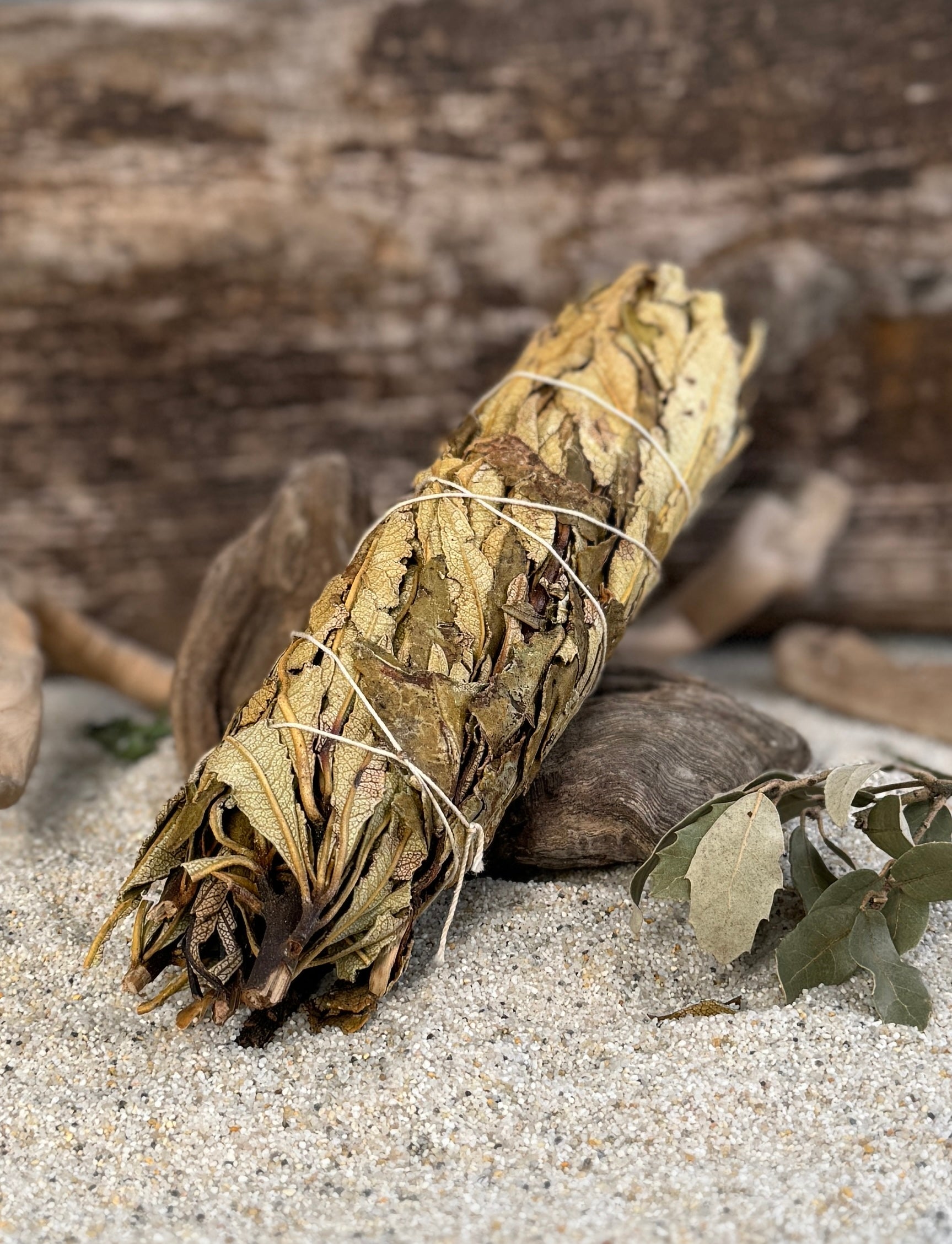 Was ist eigentlich ein Smudge (aka Kräuterbündel)?