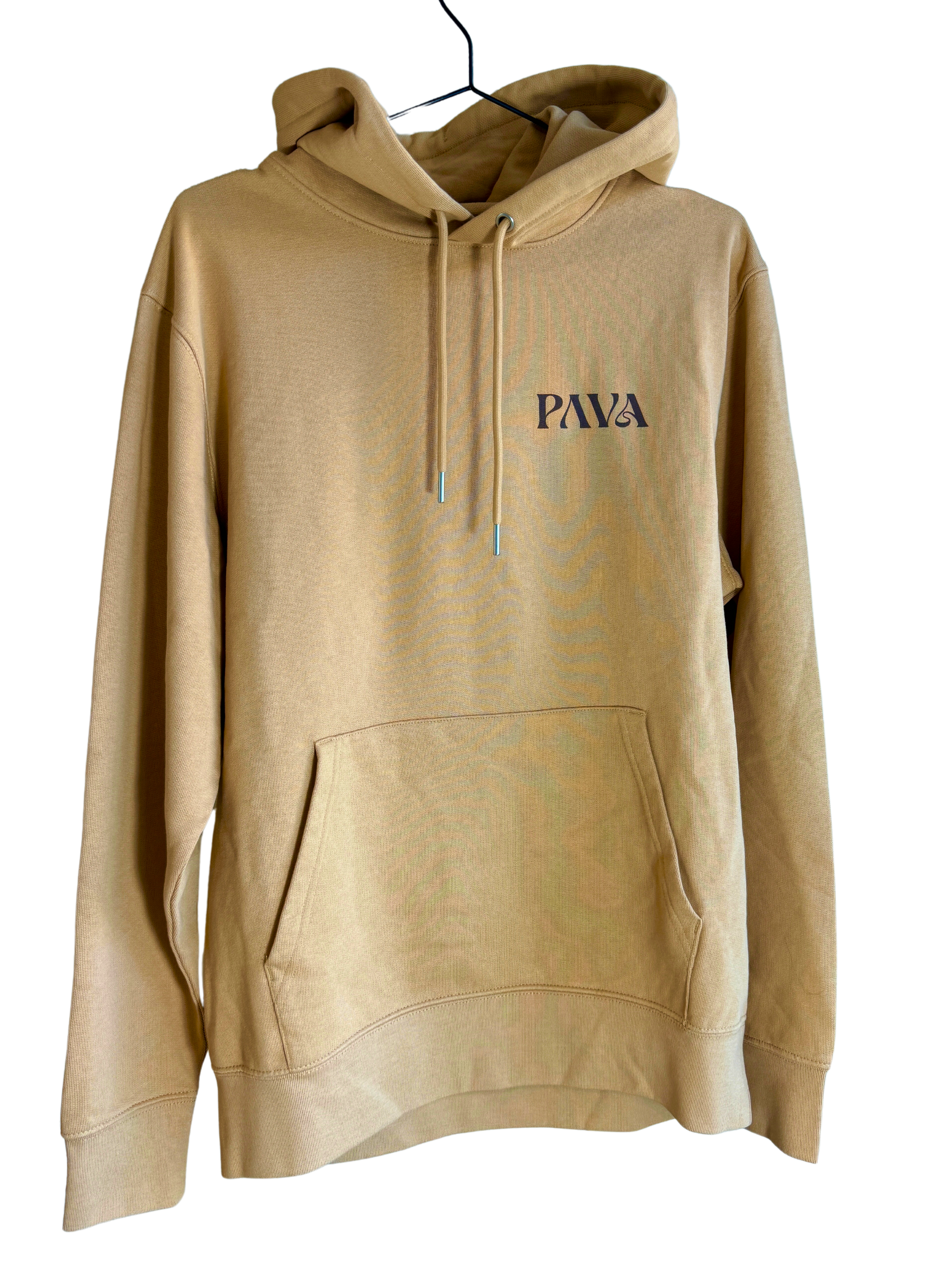 PAVA "Create Connection" Hoodie – Desert - warmer Desert-Ton, Vorderseite mit Pava-Logo, Kangurutsche, Kapuze mit Kordel.