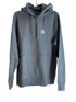 PAVA "Wheeler" Hoodie – Anthracite, 100% Bio-Baumwolle, auf der linken Brust Kleines Signet-Logo.
Hoodie mit Kapuze und Kordel, Vorderansicht.