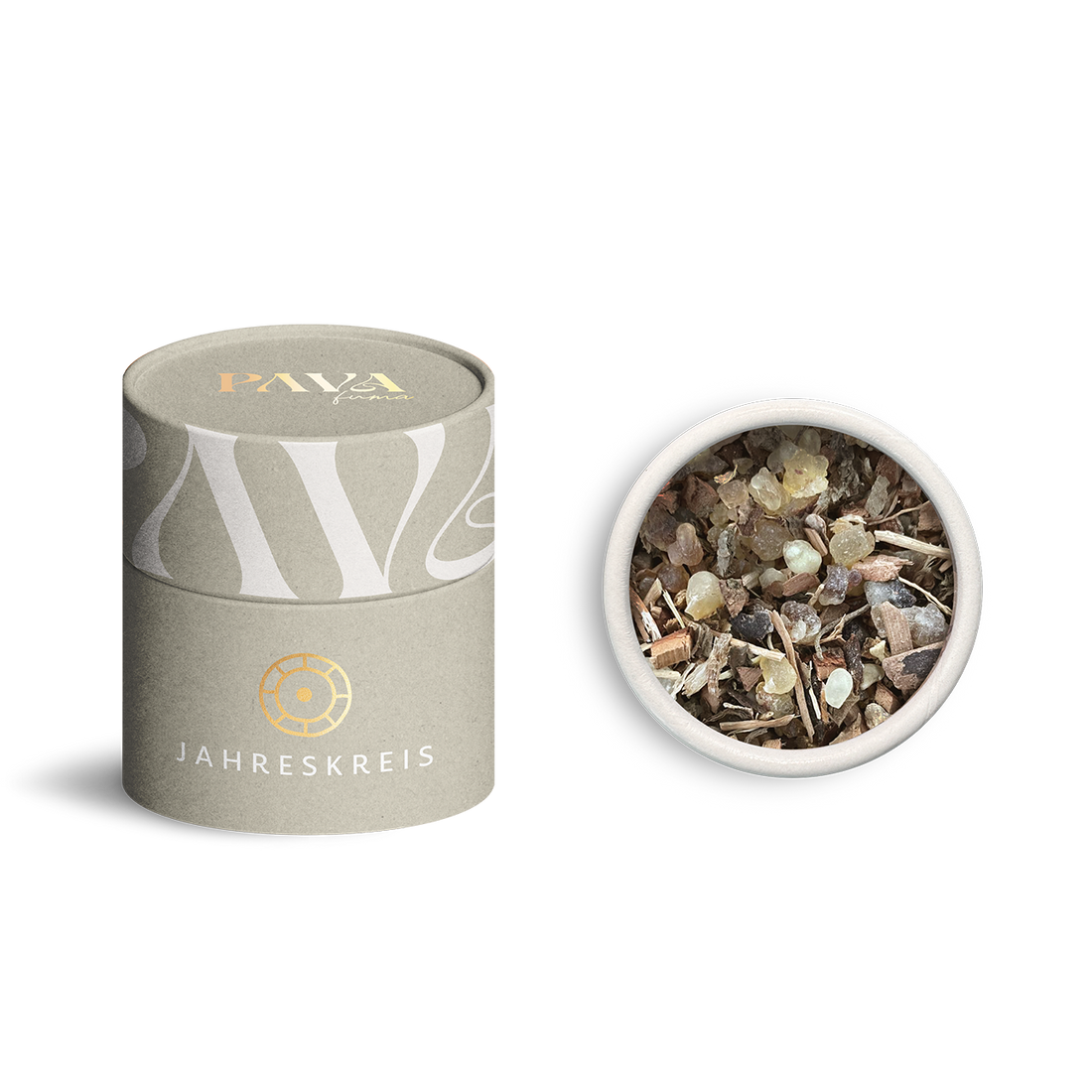 Jahreskreis Räuchermischung Yule von PAVA FUMA – stilvolle naturfarbene Dose mit goldener Prägung. Daneben die geöffnete Tube von oben mit einer Mischung aus Harzen, Kräutern und Hölzern.